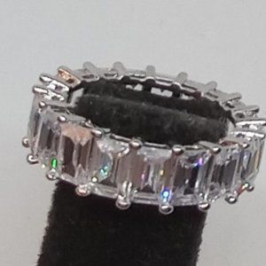 Classy 925 Silver Ring Emerald Cut Cubic Zirconia Wedding Band